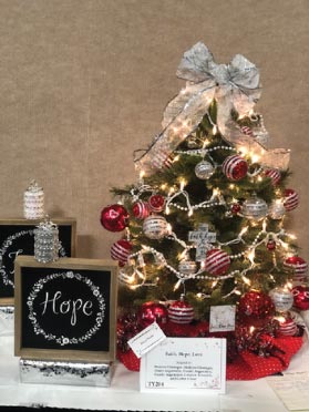 Decorated christmas tree on Decorating Day
